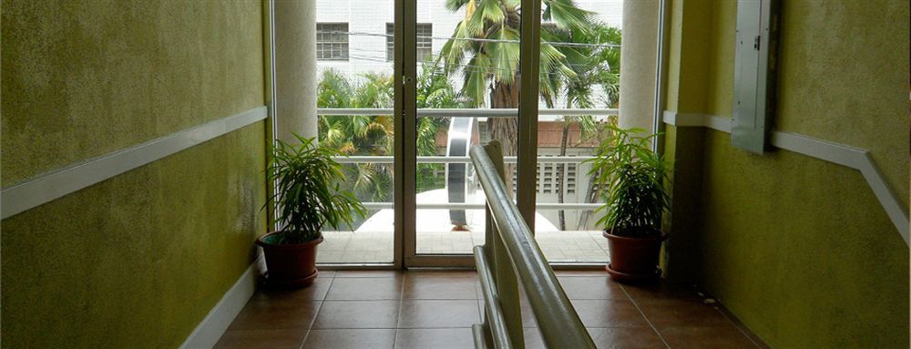 Inn Flight Suites Piarco Exterior foto