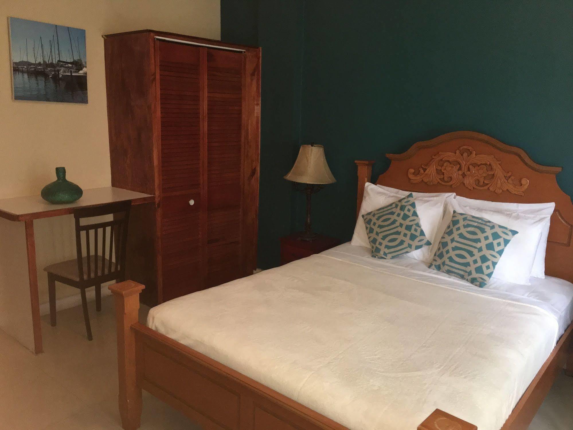 Inn Flight Suites Piarco Exterior foto