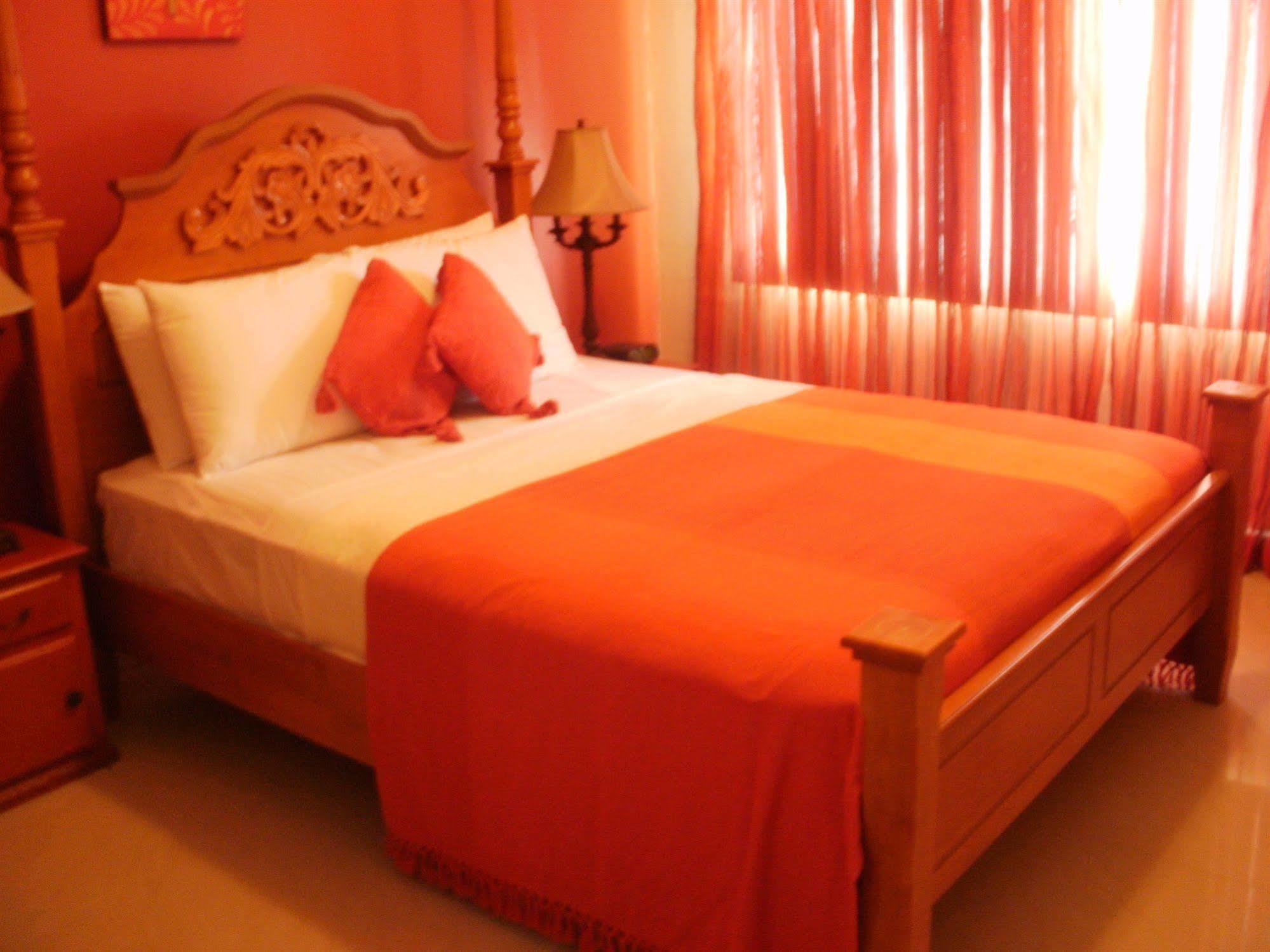 Inn Flight Suites Piarco Exterior foto